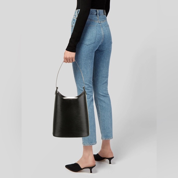 Louis Vuitton Black Epi Sac Verseau🖤EUC - Picture 1 of 16
